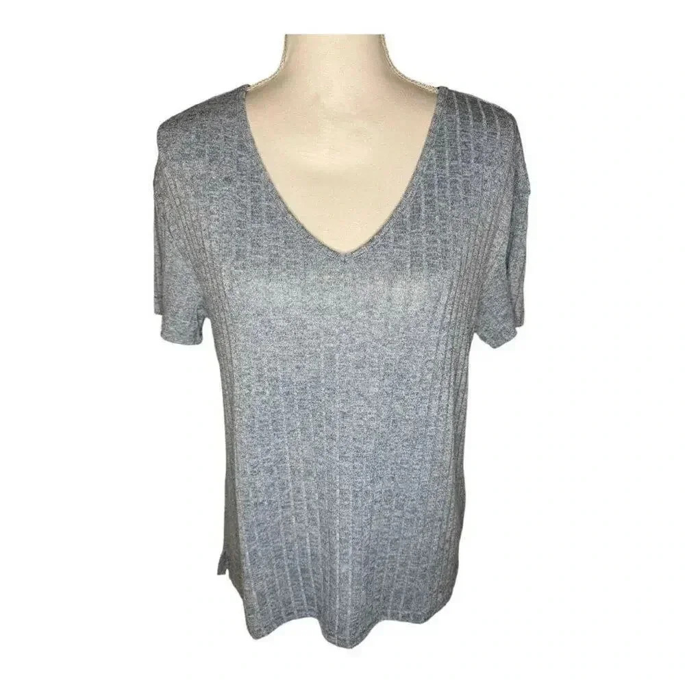 NEW Ekouaer Women’s Small Blue Ribbed Short Sleeved Ribbed Top NWT